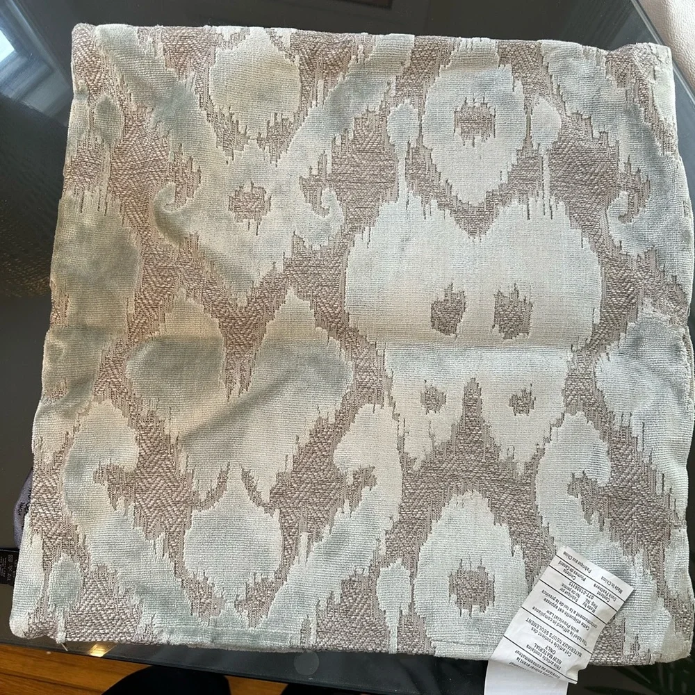 Zgallerie Cadiz Pillow 24